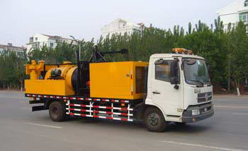 東風天錦路面養護車