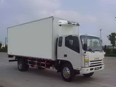 廂長(zhǎng)4.9米JAC冷藏車(chē)