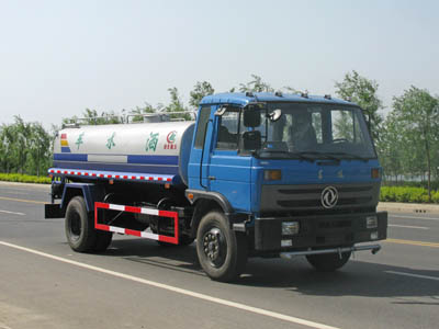 11方東風153灑水車