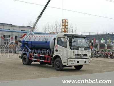 東風多利卡康霸6噸吸污車