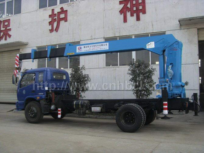 福田瑞騏后置式隨車(chē)吊