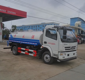 國(guó)五東風(fēng)9噸灑水車(chē) 